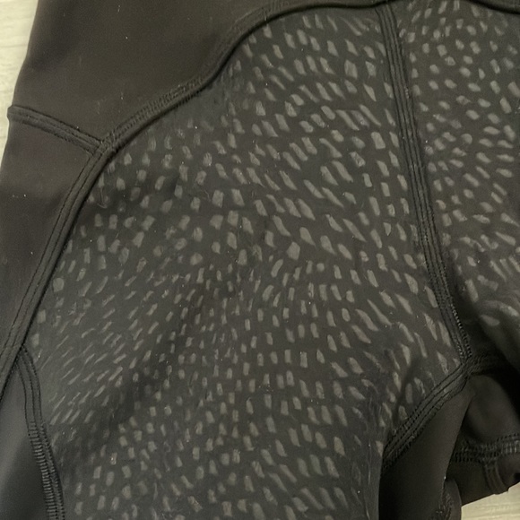 Lulu lemon biker shorts - Picture 2 of 5